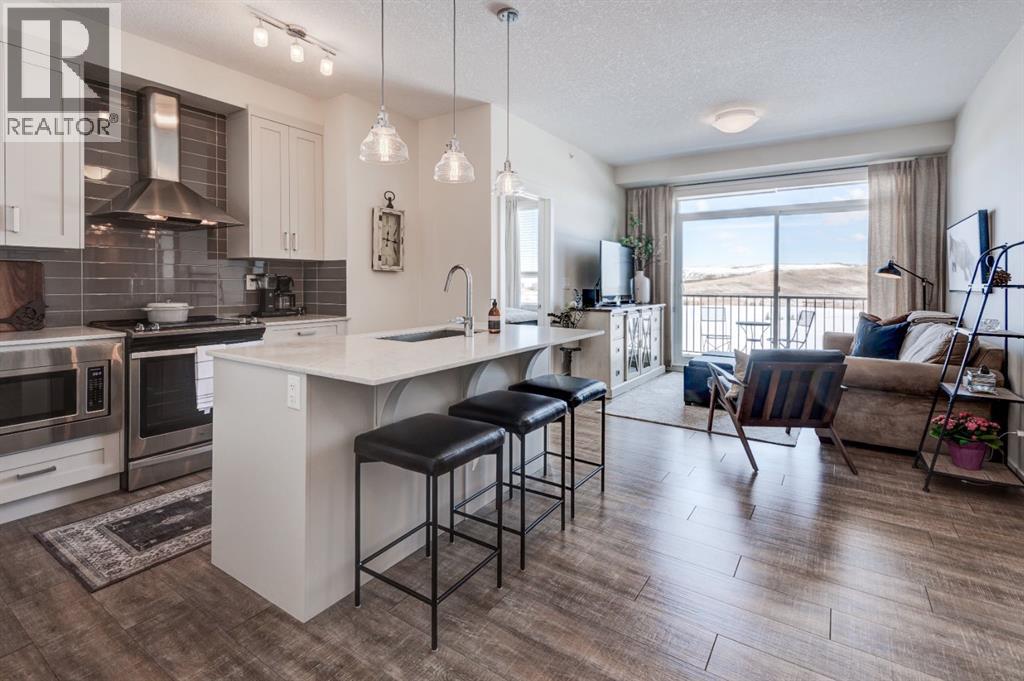 421, 10 Walgrove Walk Se, Calgary, Alberta  T2X 4E3 - Photo 1 - A2293192