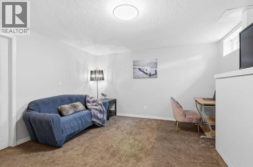 102, 123 Queensland Drive SE, Calgary, Alberta  T2J 5J4 - Photo 25 - A2303898