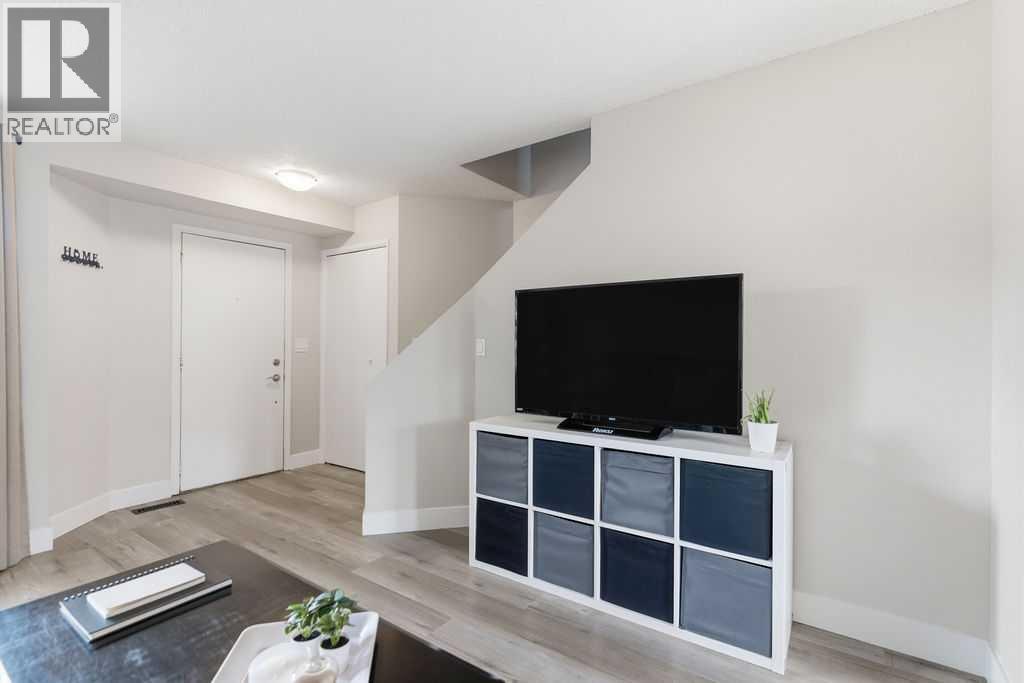 102, 123 Queensland Drive SE, Calgary, Alberta  T2J 5J4 - Photo 7 - A2303898