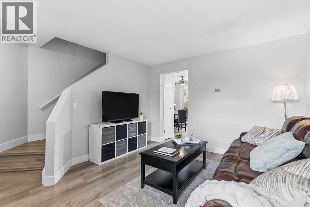 102, 123 Queensland Drive SE, Calgary, Alberta  T2J 5J4 - Photo 6 - A2303898