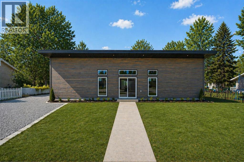 #14, 320 7 Avenue NE, Three Hills, Alberta  T0M 2N0 - Photo 2 - A2304476