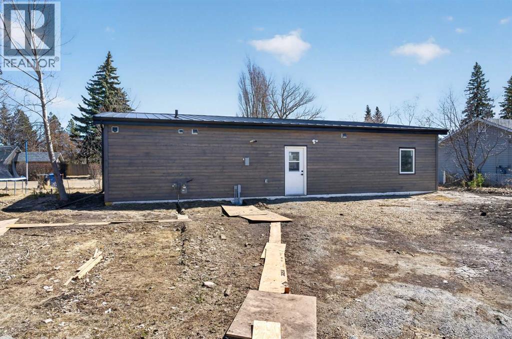 #14, 320 7 Avenue NE, Three Hills, Alberta  T0M 2N0 - Photo 29 - A2304476