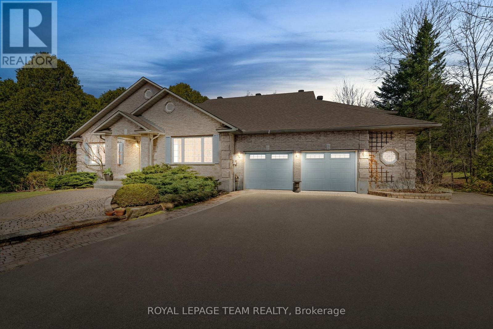 6461 WADDION DRIVE, ottawa, Ontario