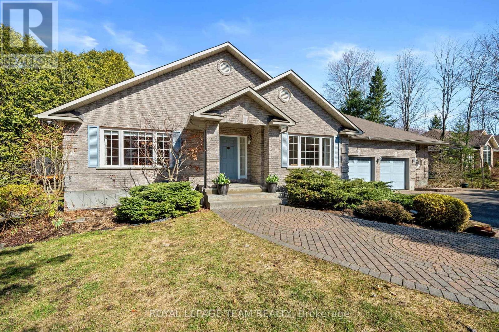 6461 Waddion Drive, Ottawa, Ontario  K4P 1E7 - Photo 3 - X13042862