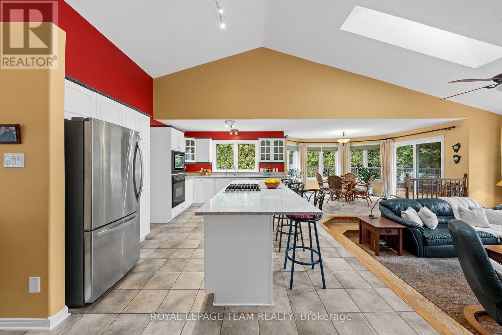 6461 Waddion Drive, Ottawa, Ontario  K4P 1E7 - Photo 6 - X13042862