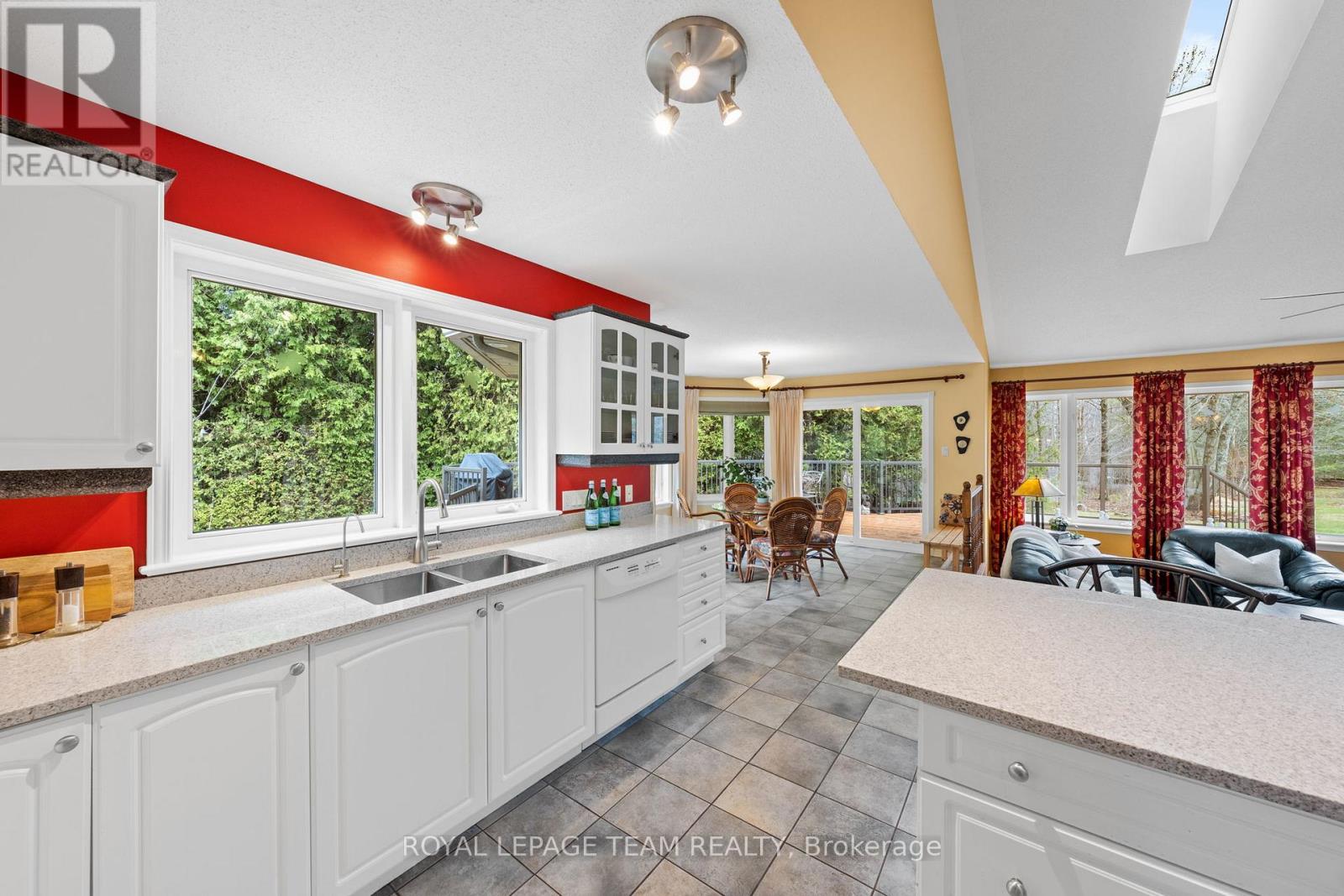 6461 Waddion Drive, Ottawa, Ontario  K4P 1E7 - Photo 7 - X13042862