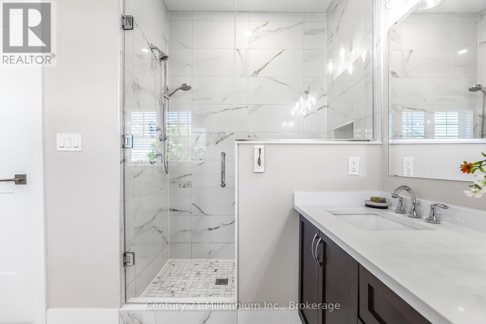 209 Snowberry Lane, Georgian Bluffs, Ontario  N0H 1S0 - Photo 33 - X13039756