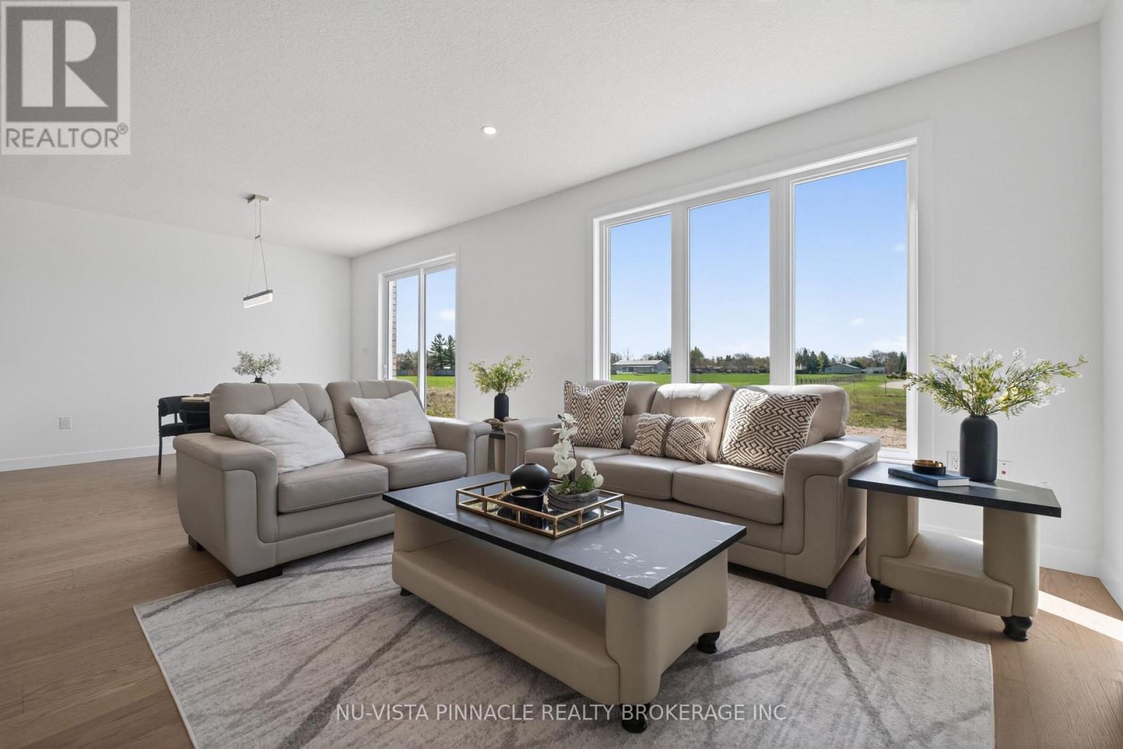 236 Greene Street, South Huron, Ontario  N0M 1S3 - Photo 10 - X12954856