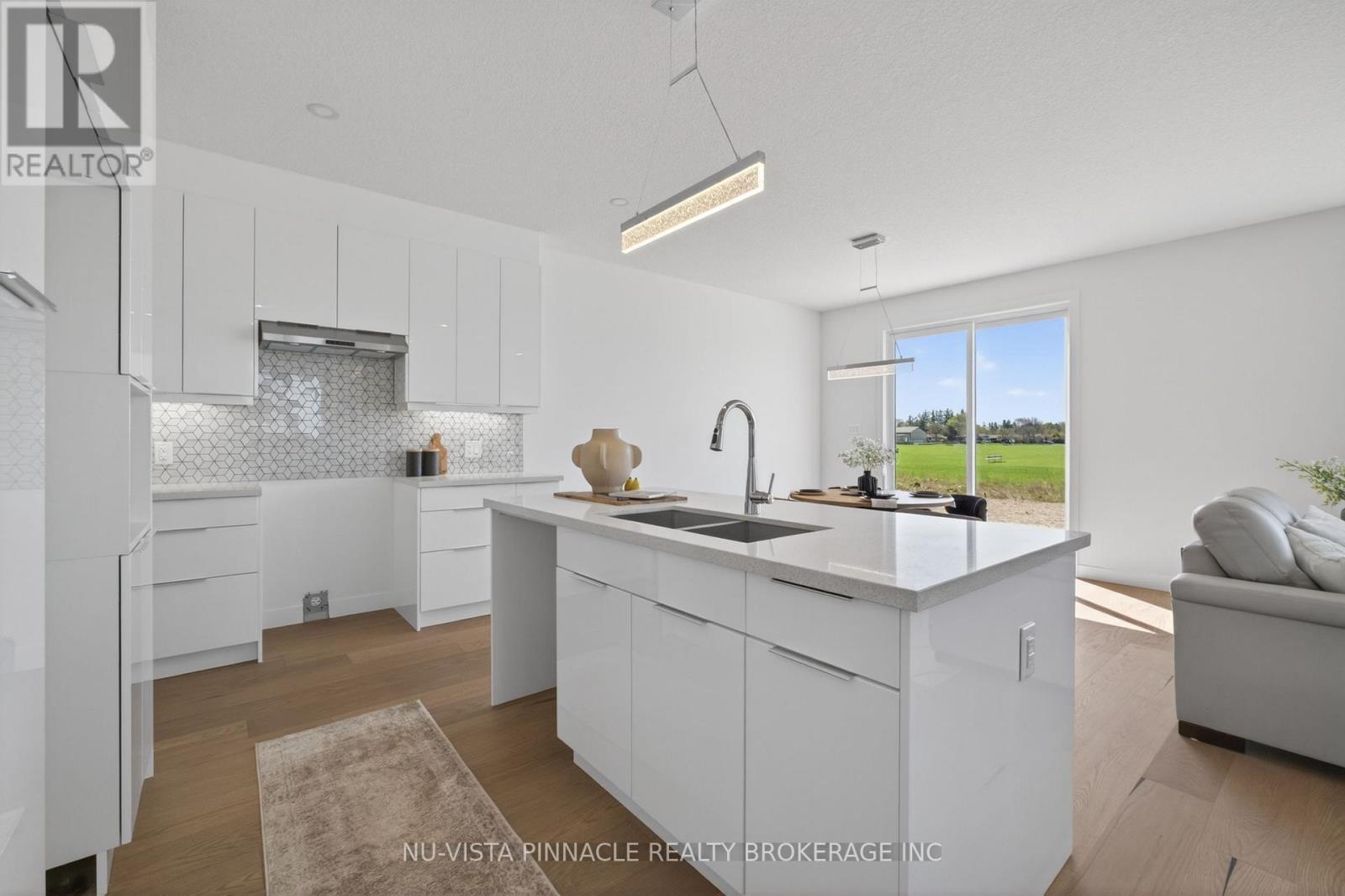 236 Greene Street, South Huron, Ontario  N0M 1S3 - Photo 12 - X12954856