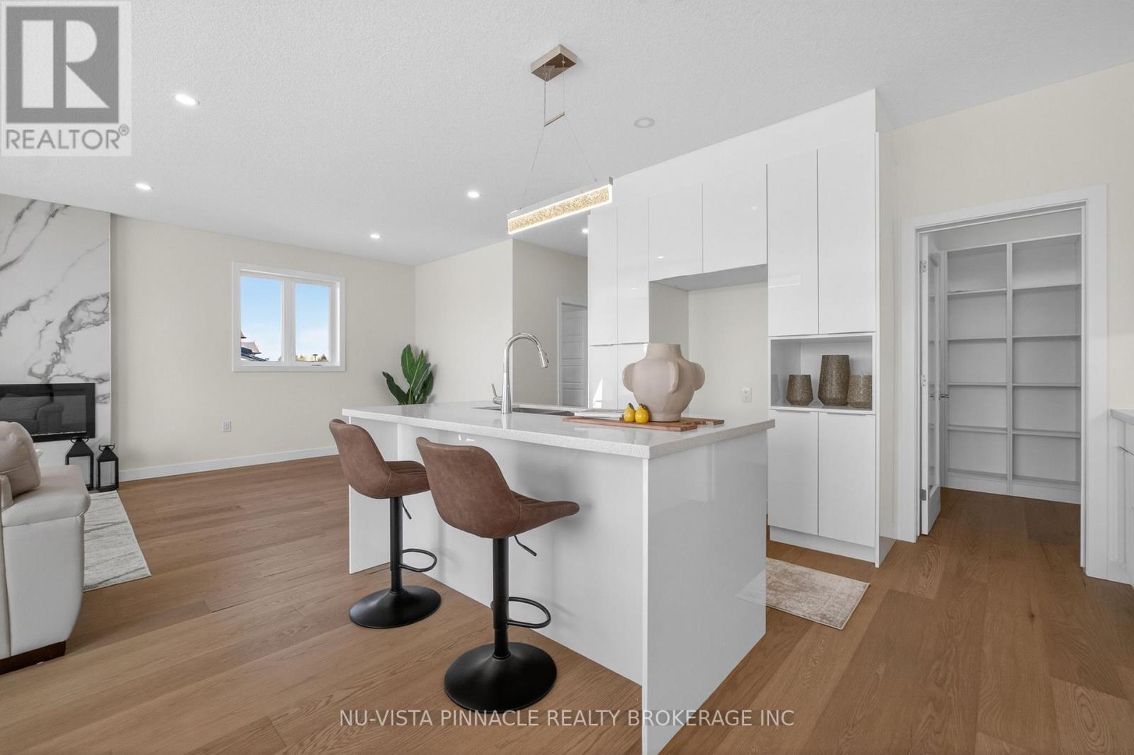 236 Greene Street, South Huron, Ontario  N0M 1S3 - Photo 15 - X12954856