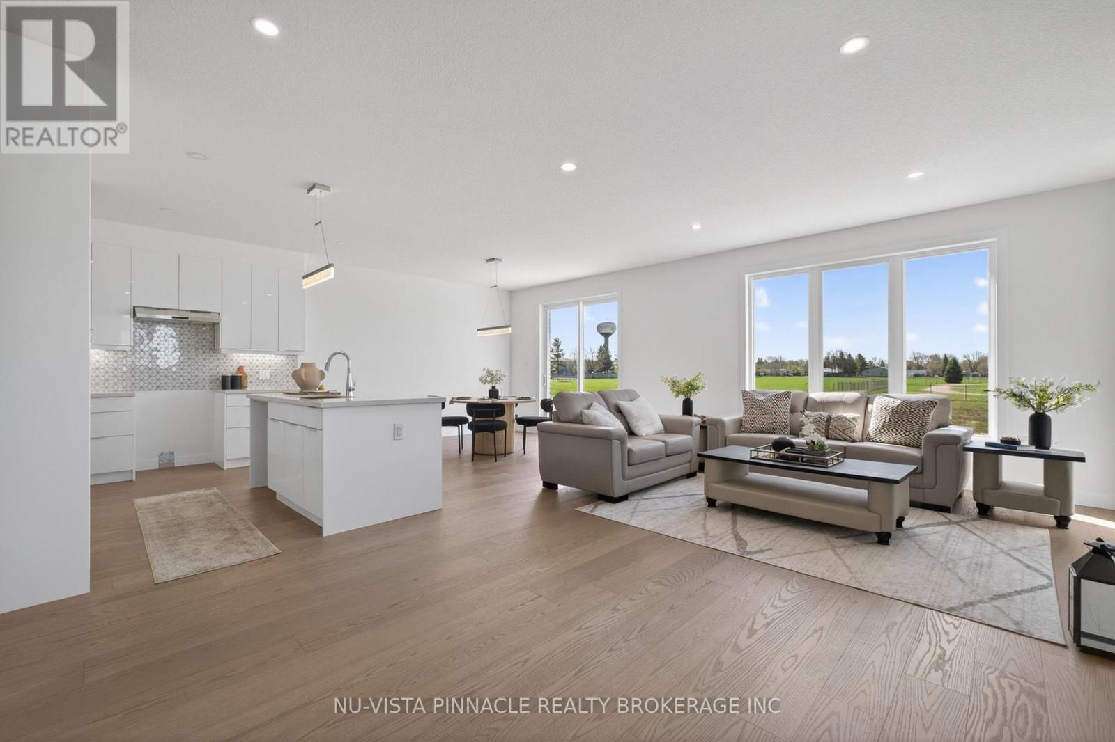 236 Greene Street, South Huron, Ontario  N0M 1S3 - Photo 6 - X12954856