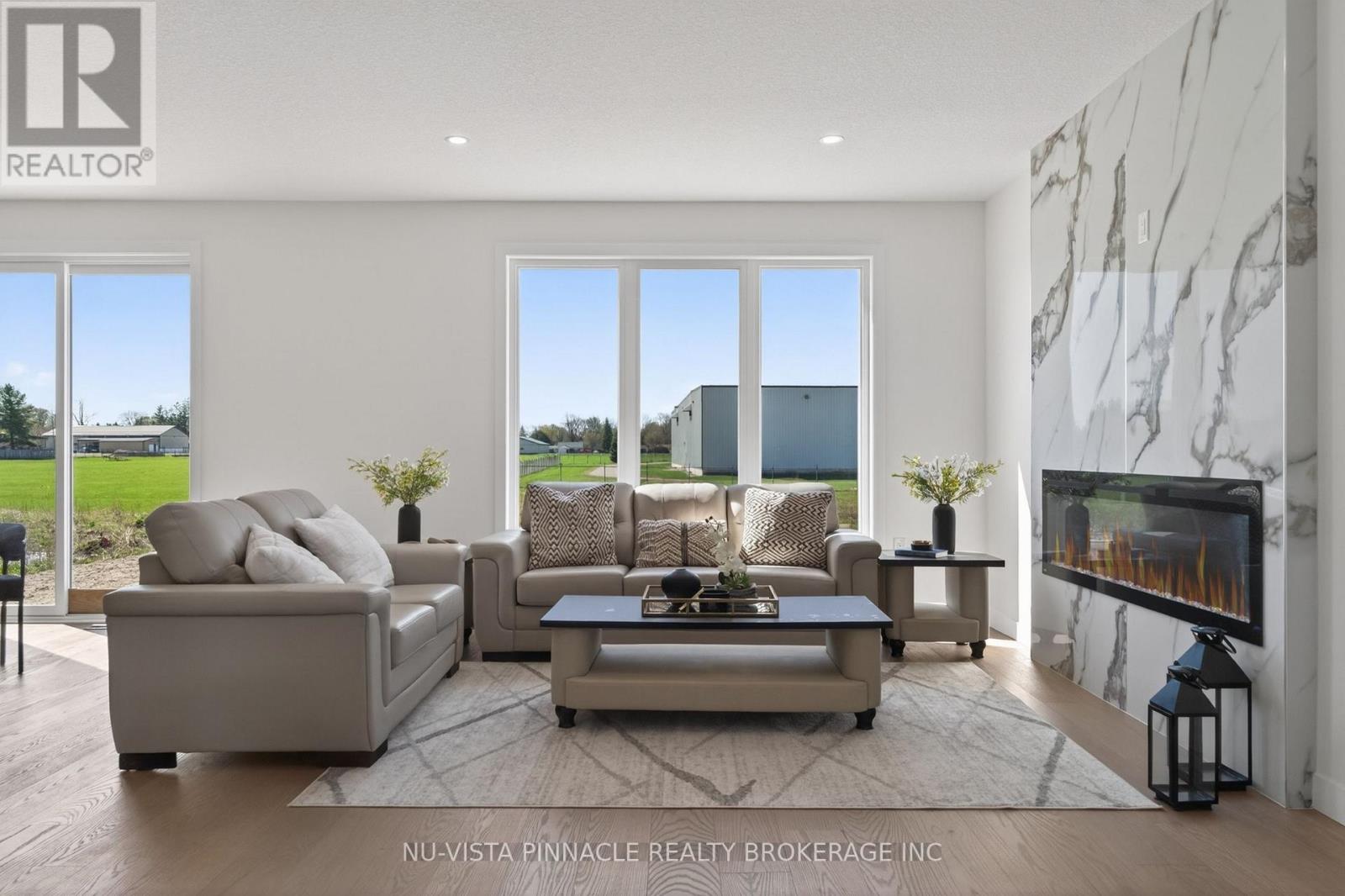 236 Greene Street, South Huron, Ontario  N0M 1S3 - Photo 9 - X12954856