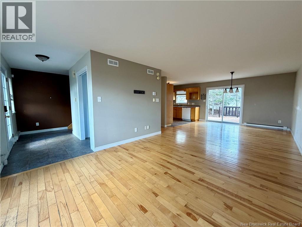 55 Beaujolais Crescent, Dieppe, New Brunswick  E1A 8T3 - Photo 7 - NB134179