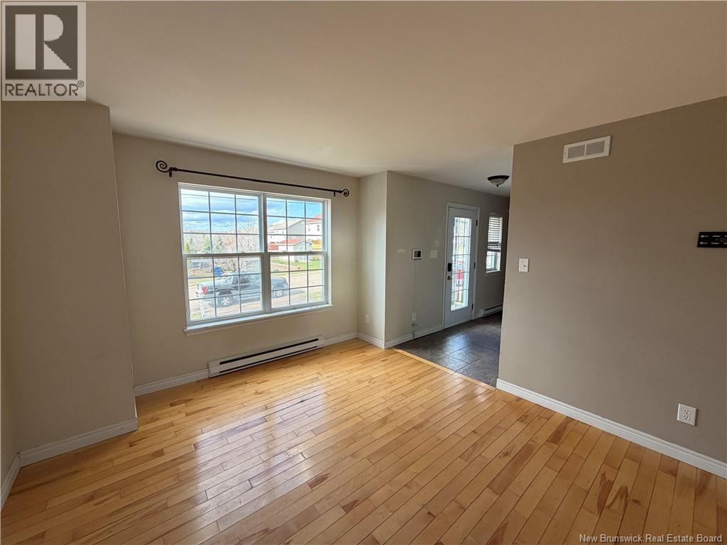 55 Beaujolais Crescent, Dieppe, New Brunswick  E1A 8T3 - Photo 5 - NB134179