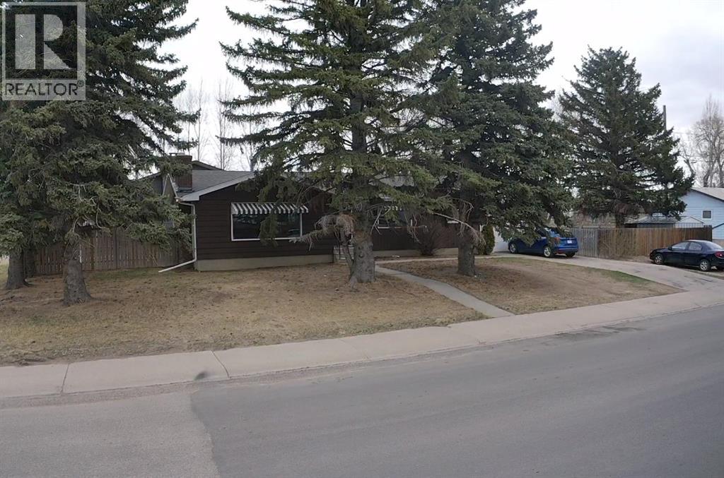 5502 45 Avenue, Taber, Alberta  T1G 1C4 - Photo 2 - A2303973