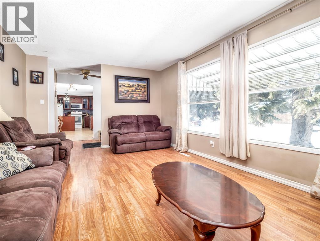 5502 45 Avenue, Taber, Alberta  T1G 1C4 - Photo 12 - A2303973