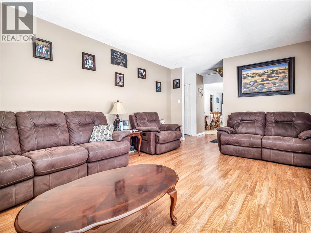 5502 45 Avenue, Taber, Alberta  T1G 1C4 - Photo 11 - A2303973