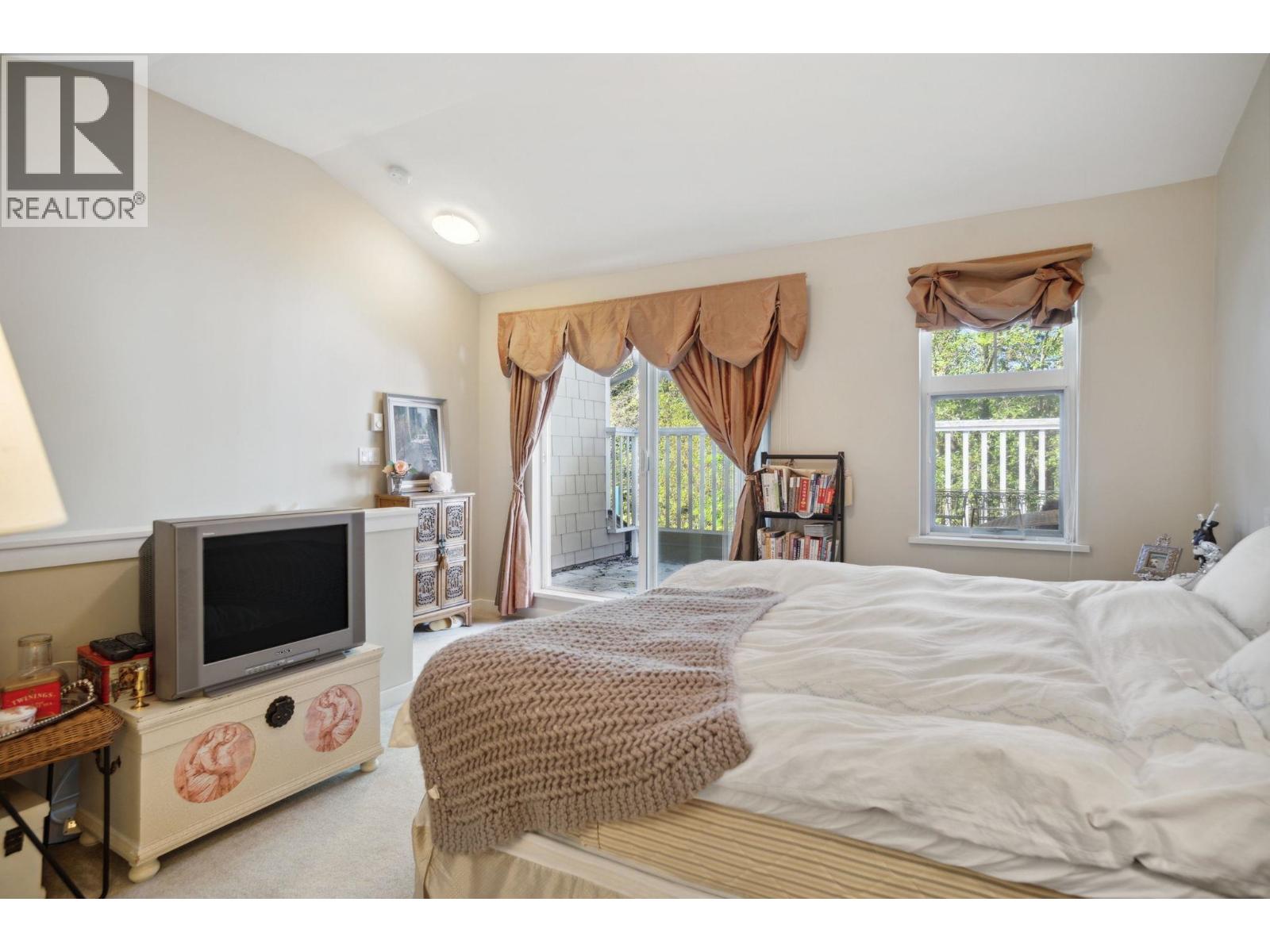 7411 Columbia Street, Vancouver, British Columbia  V5X 4X4 - Photo 18 - R3115638