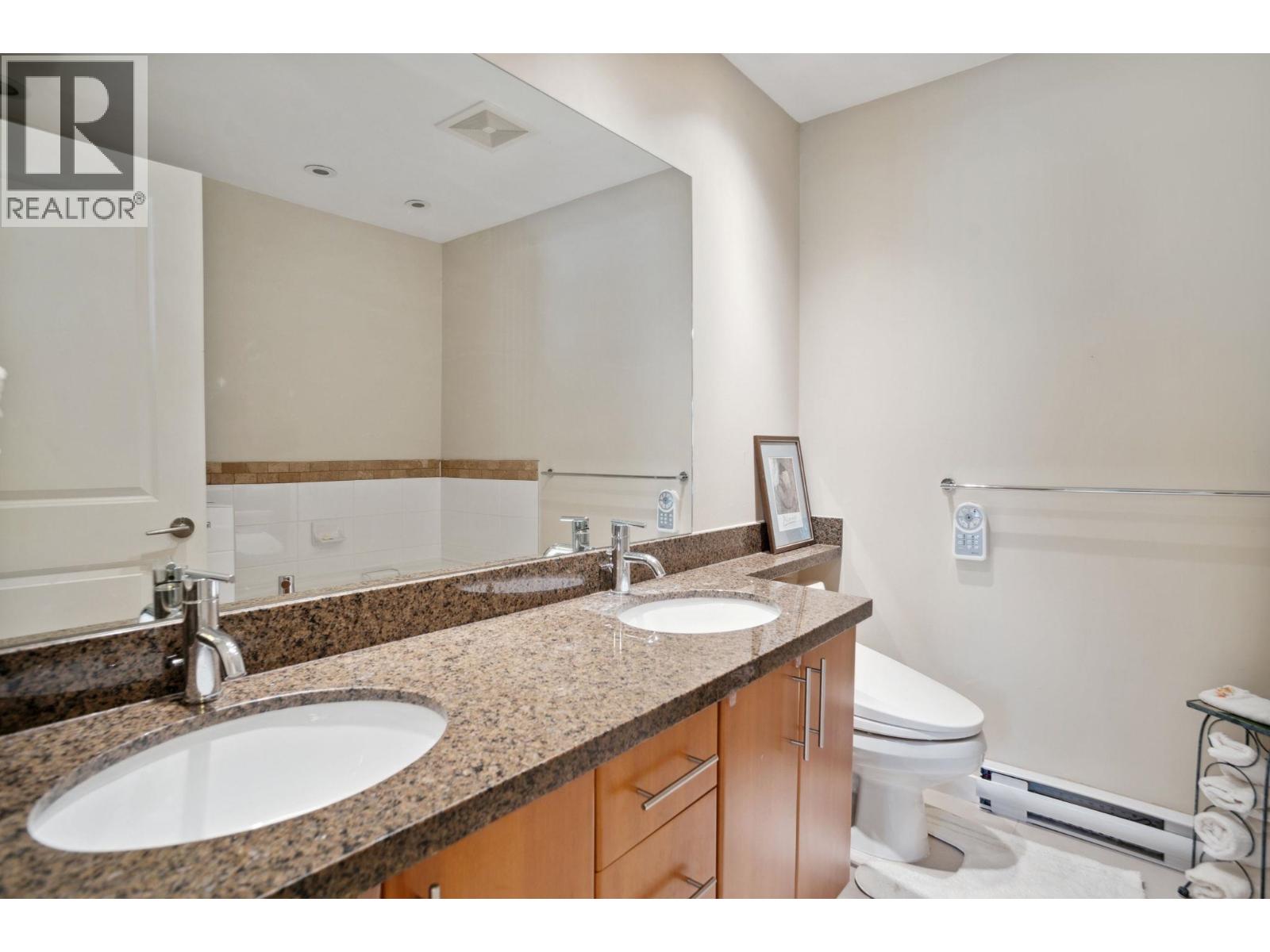 7411 Columbia Street, Vancouver, British Columbia  V5X 4X4 - Photo 20 - R3115638