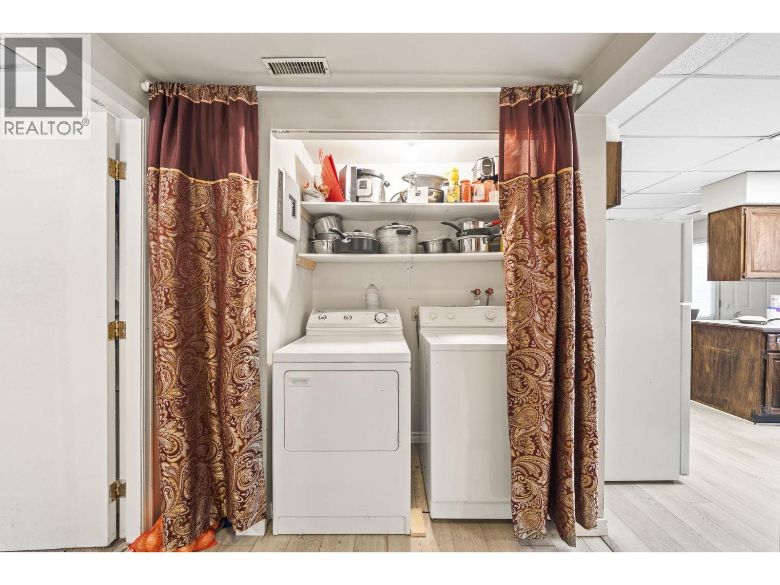 765 Clarke Road, Coquitlam, British Columbia  V3J 7P3 - Photo 10 - R3115642