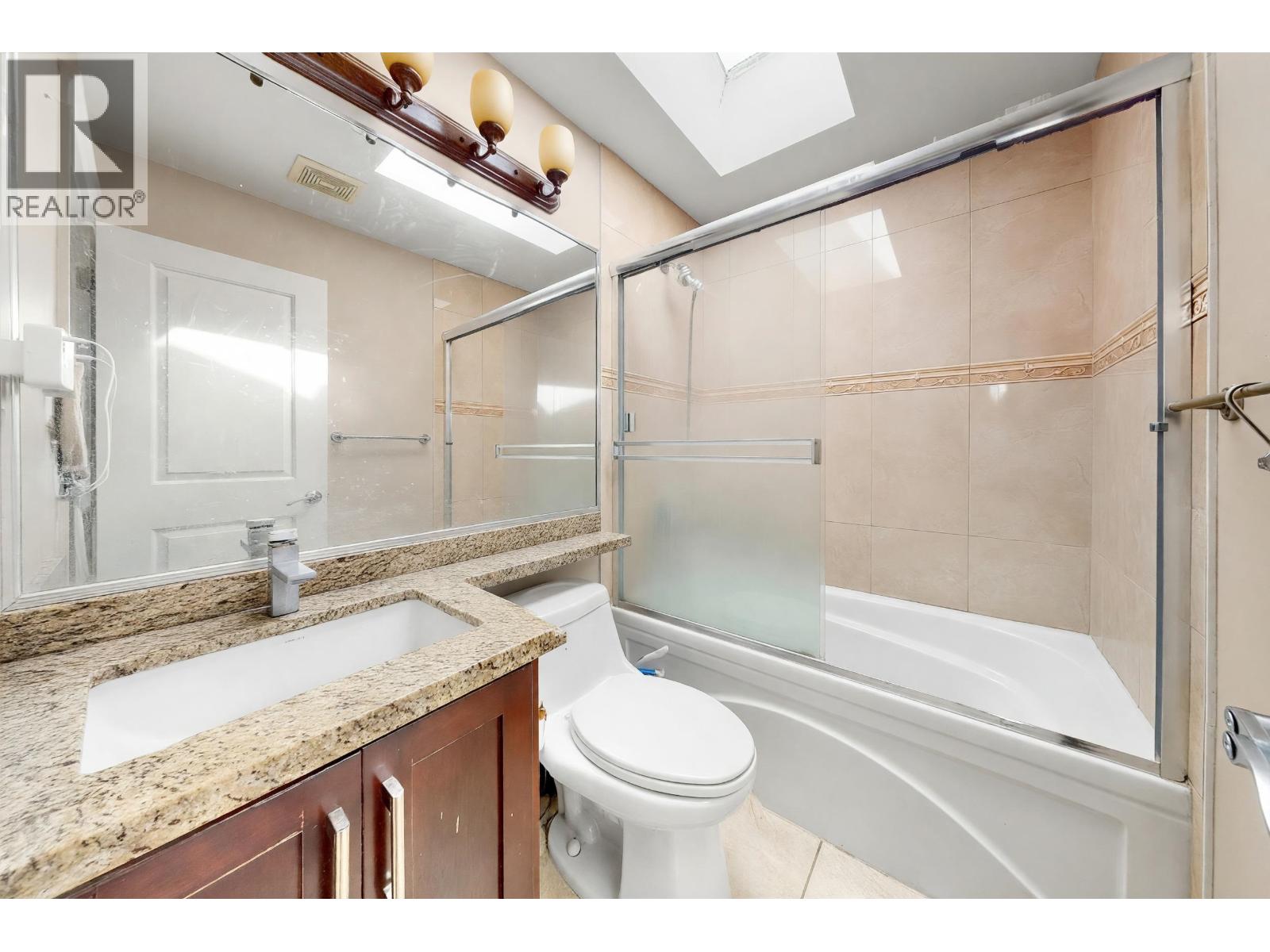 5880 Irmin Street, Burnaby, British Columbia  V5J 1Y9 - Photo 13 - R3115432