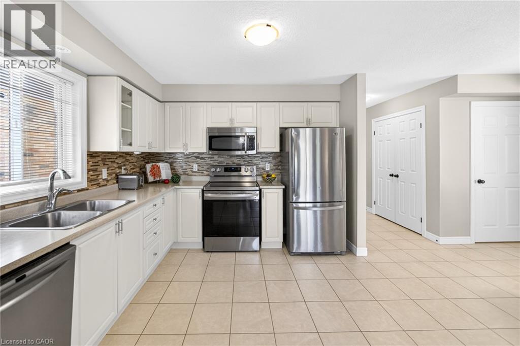 21 Mullin Drive, Guelph, Ontario  N1E 0E1 - Photo 9 - 40822854