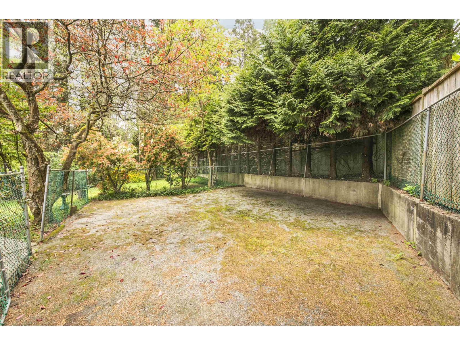 1215 Cypress Place, Port Moody, British Columbia  V3H 3Y7 - Photo 12 - R3115637