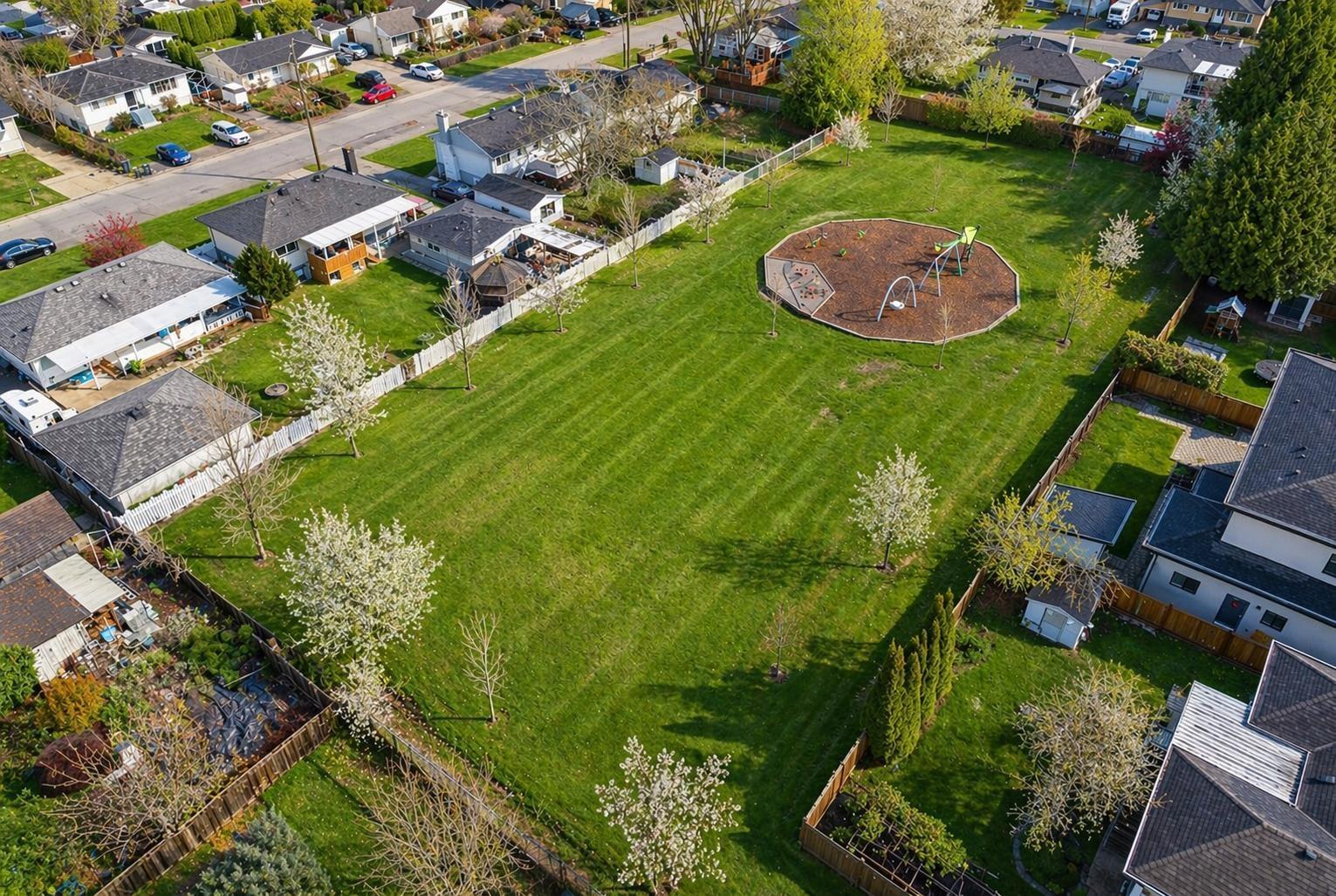 14682 111 Avenue, Surrey, British Columbia  V3R 2C4 - Photo 37 - R3114492