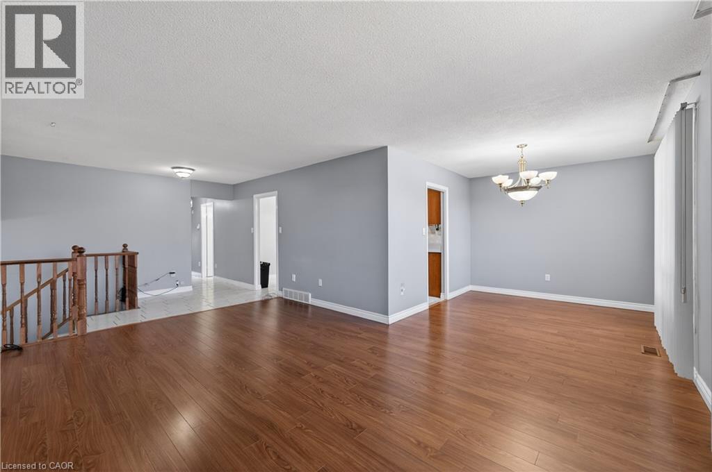 19 Lynwood Drive, Hamilton, Ontario  L8E 3E7 - Photo 13 - 40824117