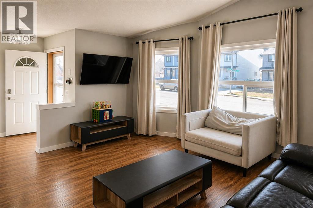 2452 Riverstone Road Se, Calgary, Alberta  T2C 4J8 - Photo 3 - A2303494