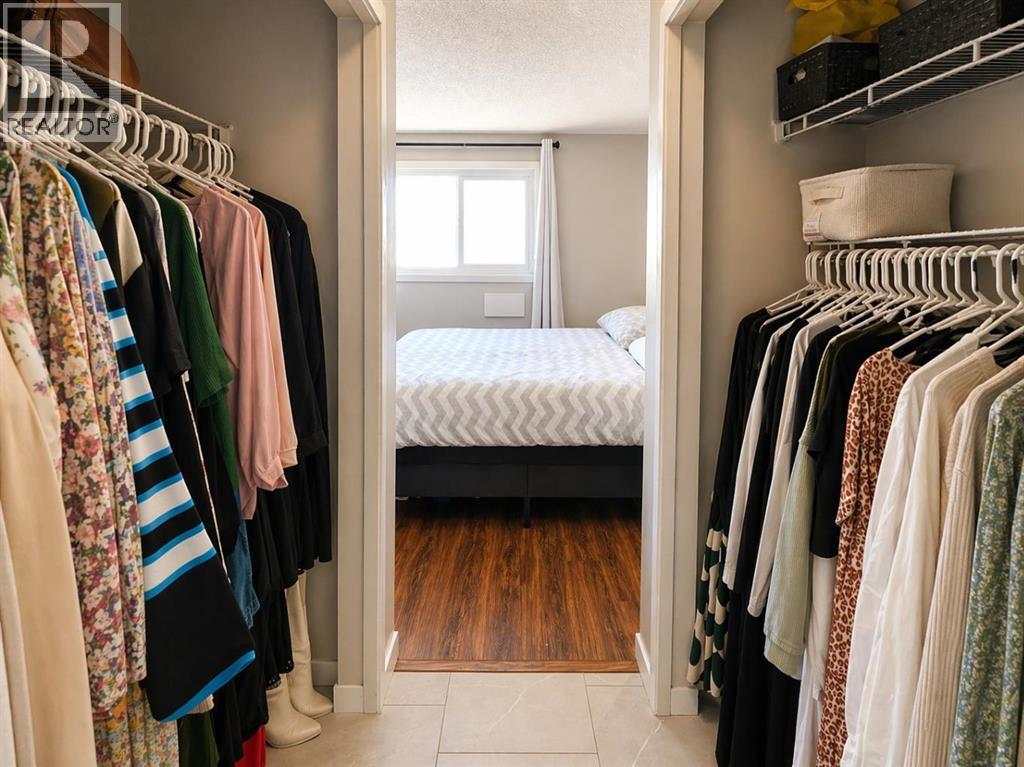 2452 Riverstone Road Se, Calgary, Alberta  T2C 4J8 - Photo 10 - A2303494