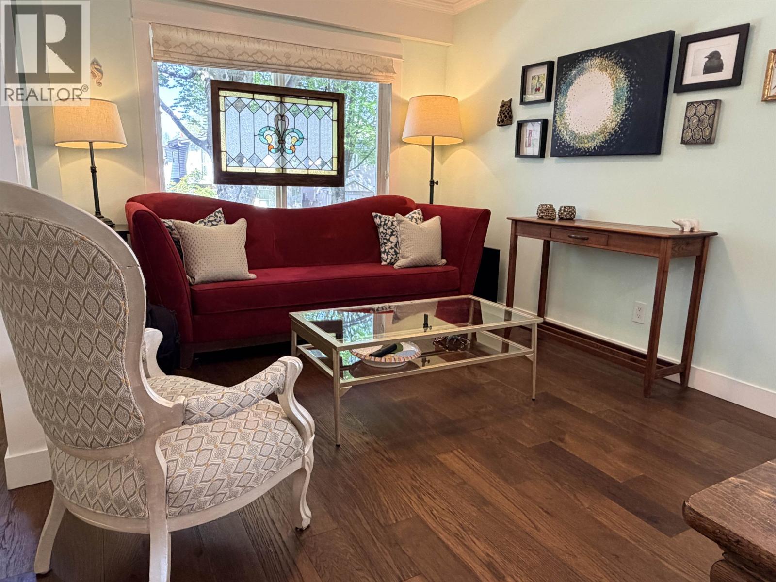 4322 Welwyn Street, Vancouver, British Columbia  V5N 3Z4 - Photo 2 - R3115632