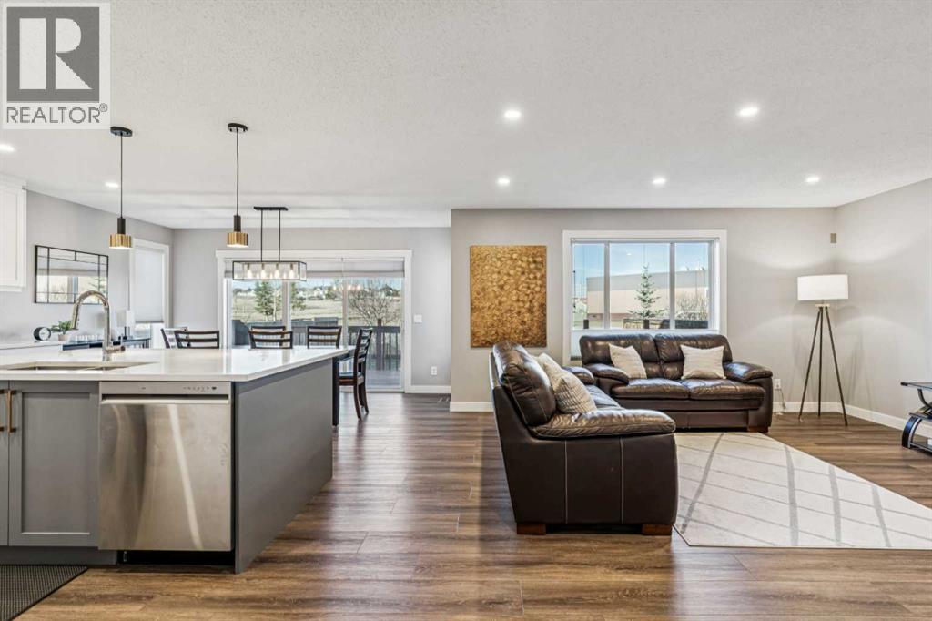 153 Panamount Close Nw, Calgary, Alberta  T3K 5P6 - Photo 5 - A2304926