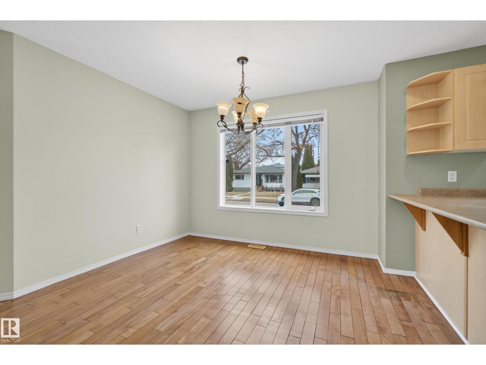 8721 88 Av Nw, Edmonton, Alberta  T6C 1J4 - Photo 15 - E4484132