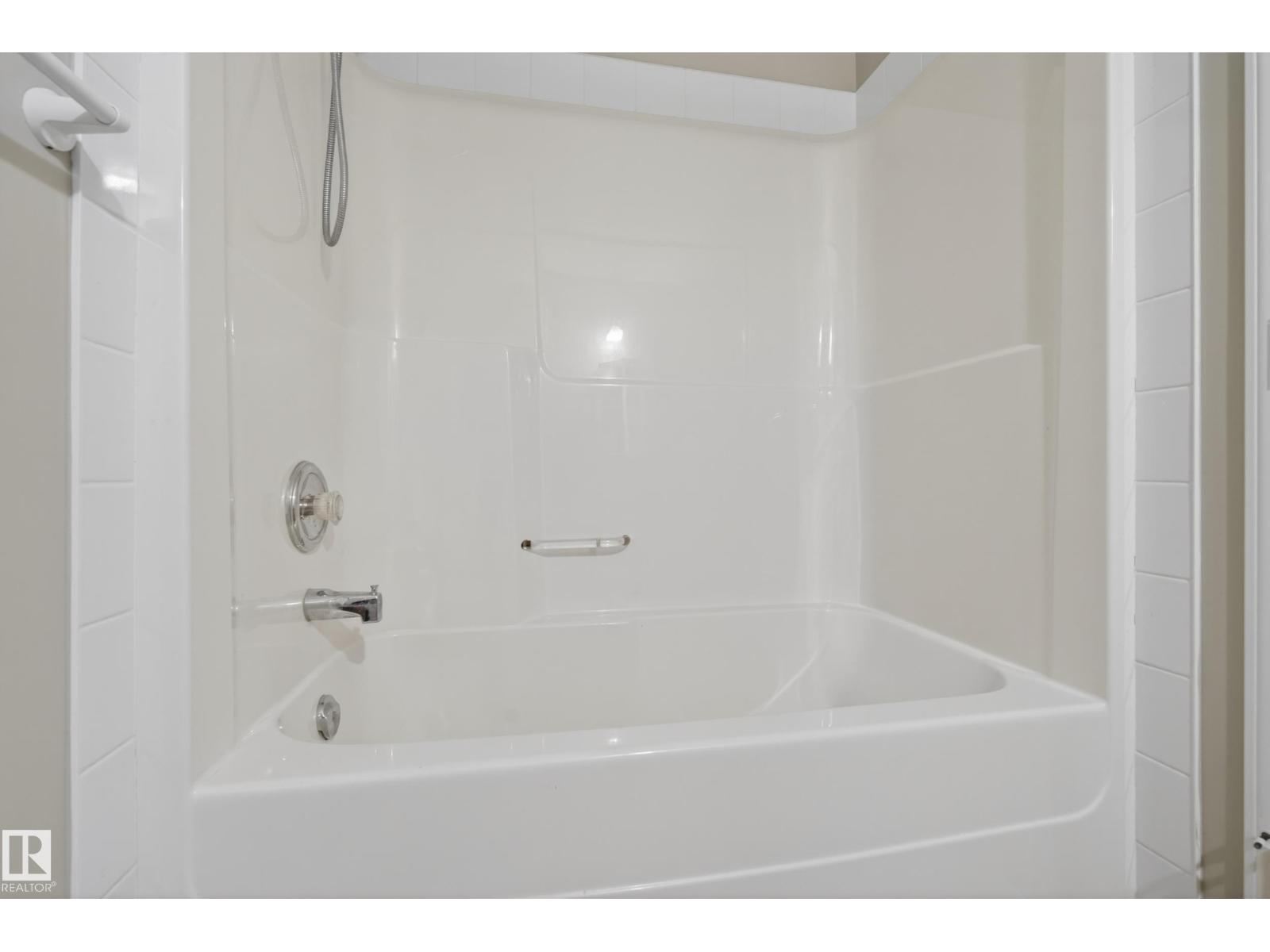 8721 88 Av Nw, Edmonton, Alberta  T6C 1J4 - Photo 25 - E4484132