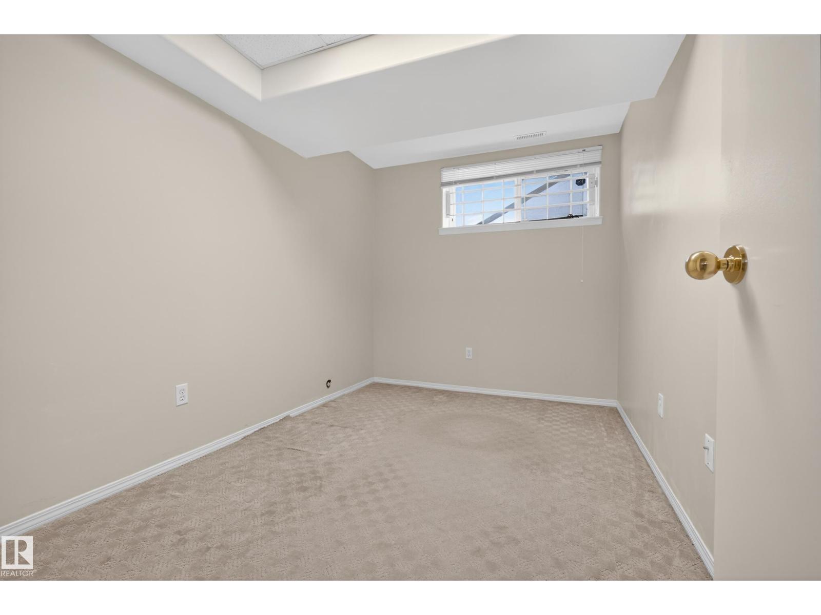 8721 88 Av Nw, Edmonton, Alberta  T6C 1J4 - Photo 38 - E4484132