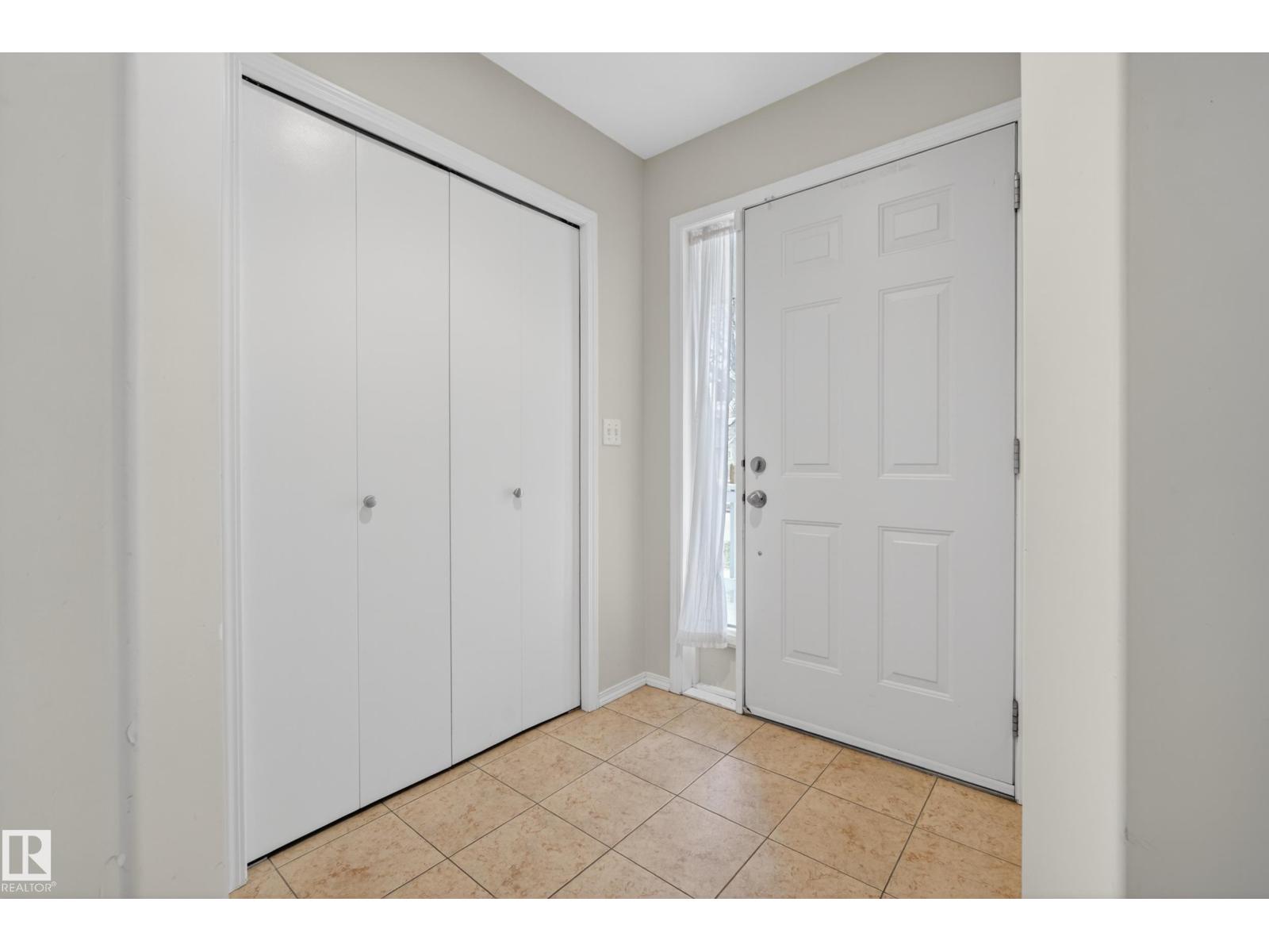 8721 88 Av Nw, Edmonton, Alberta  T6C 1J4 - Photo 4 - E4484132