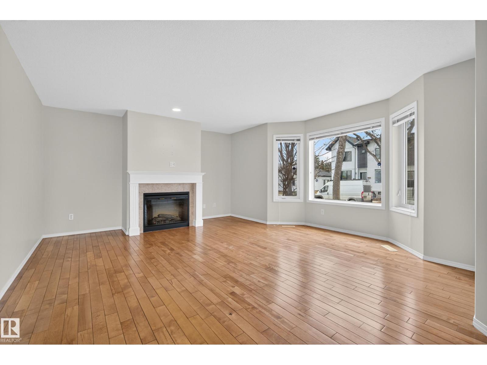 8721 88 Av Nw, Edmonton, Alberta  T6C 1J4 - Photo 5 - E4484132