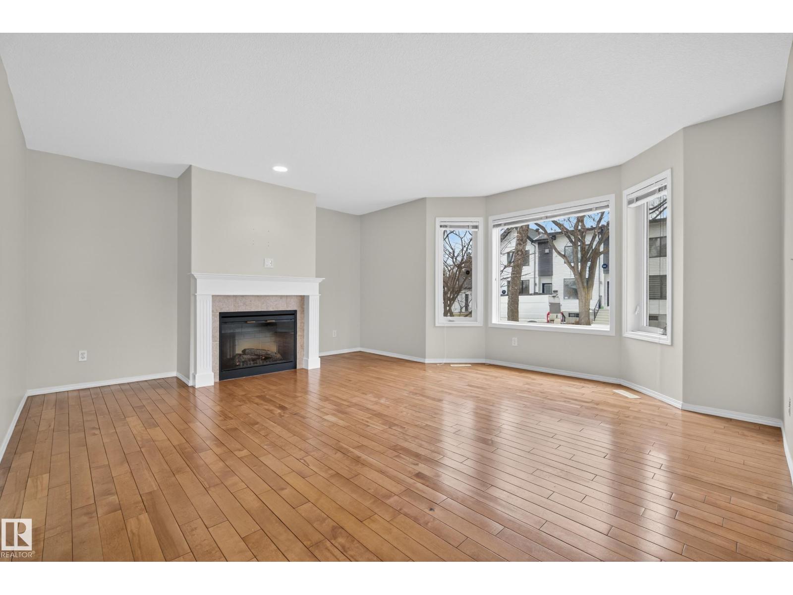 8721 88 Av Nw, Edmonton, Alberta  T6C 1J4 - Photo 7 - E4484132