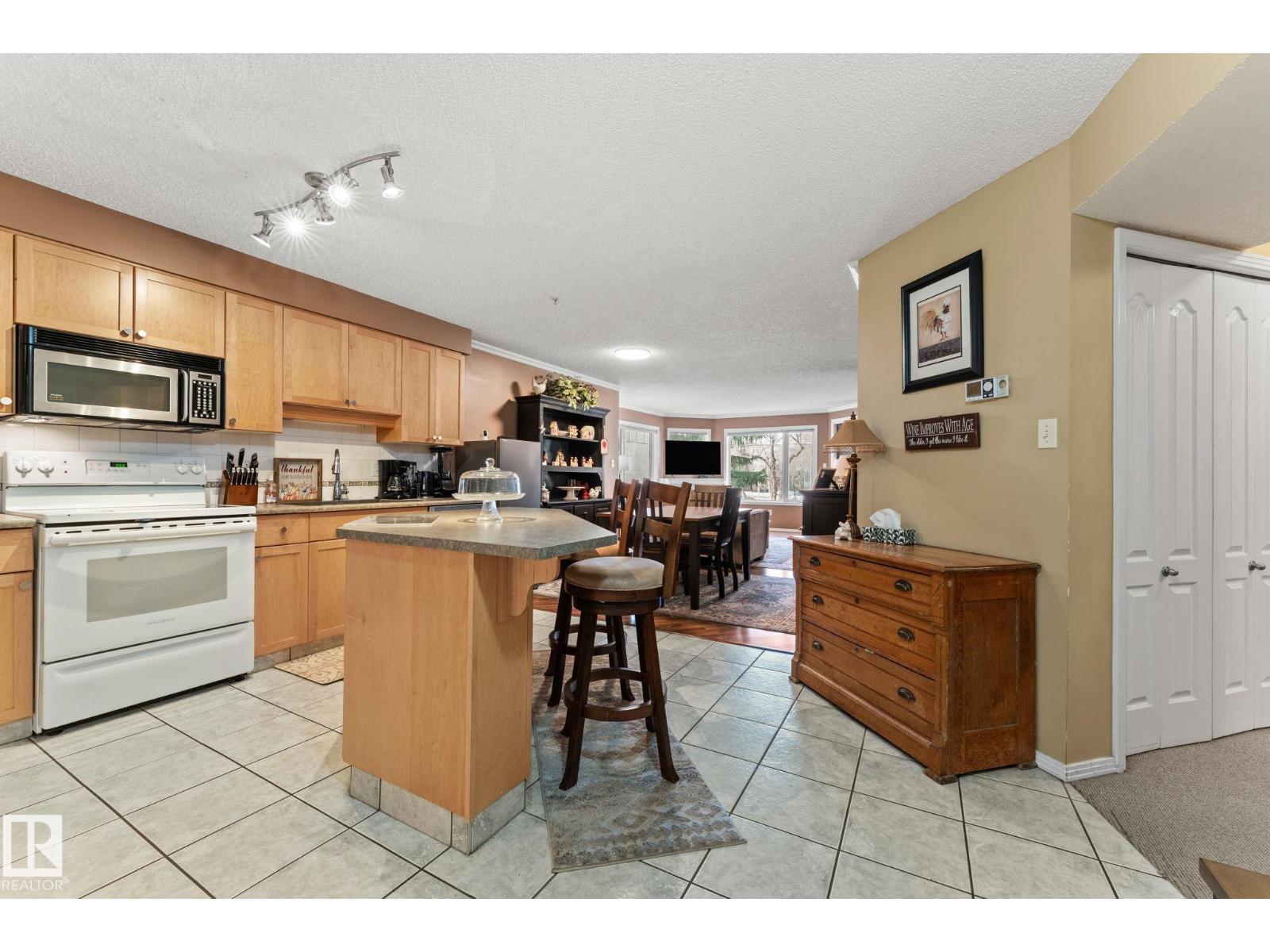 #203 8909 100 St Nw, Edmonton, Alberta  T6E 6T4 - Photo 9 - E4484134