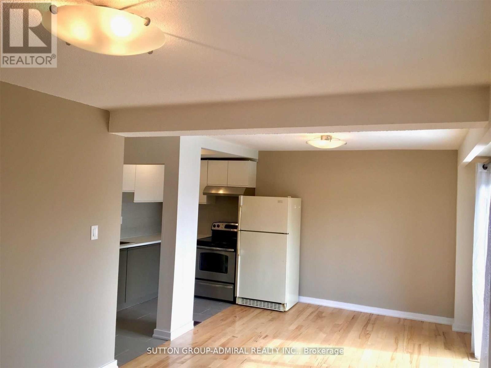 Main Fl - 4 Nootka Crescent, Toronto, Ontario  M2H 2X6 - Photo 15 - C13042838