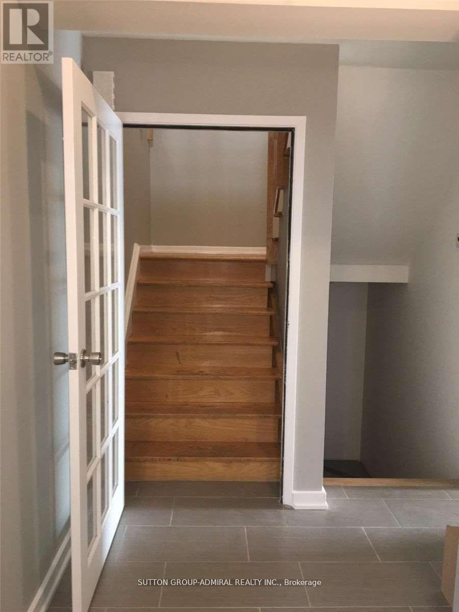 Main Fl - 4 Nootka Crescent, Toronto, Ontario  M2H 2X6 - Photo 19 - C13042838