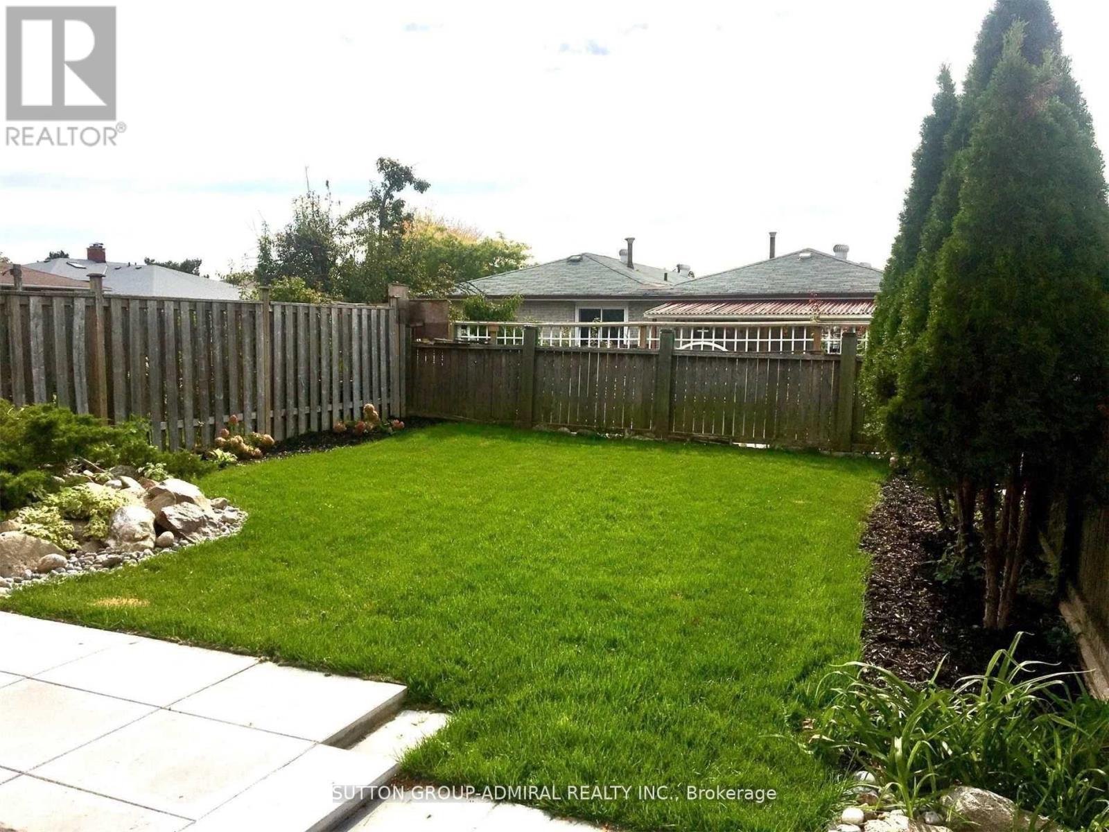 Main Fl - 4 Nootka Crescent, Toronto, Ontario  M2H 2X6 - Photo 20 - C13042838