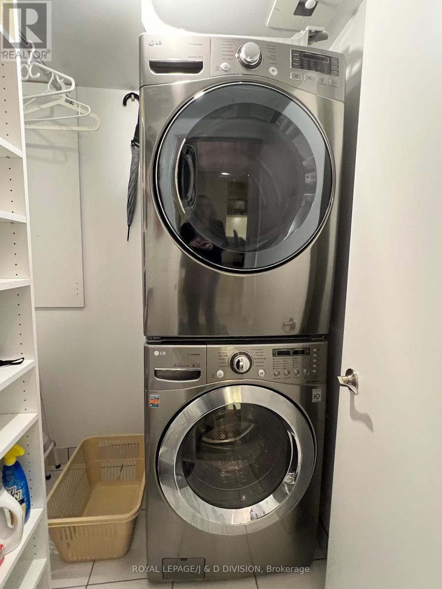 1204 - 8 Scollard Street, Toronto, Ontario  M5R 1M2 - Photo 10 - C13042870