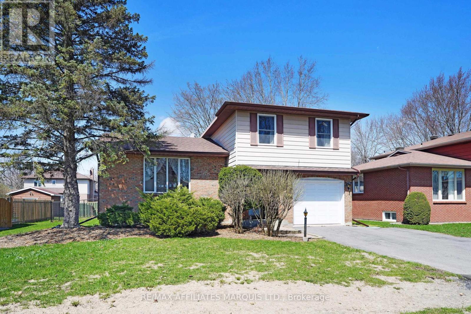 605 Kirkwood Street, Cornwall, Ontario  K6H 5Y9 - Photo 2 - X13042816