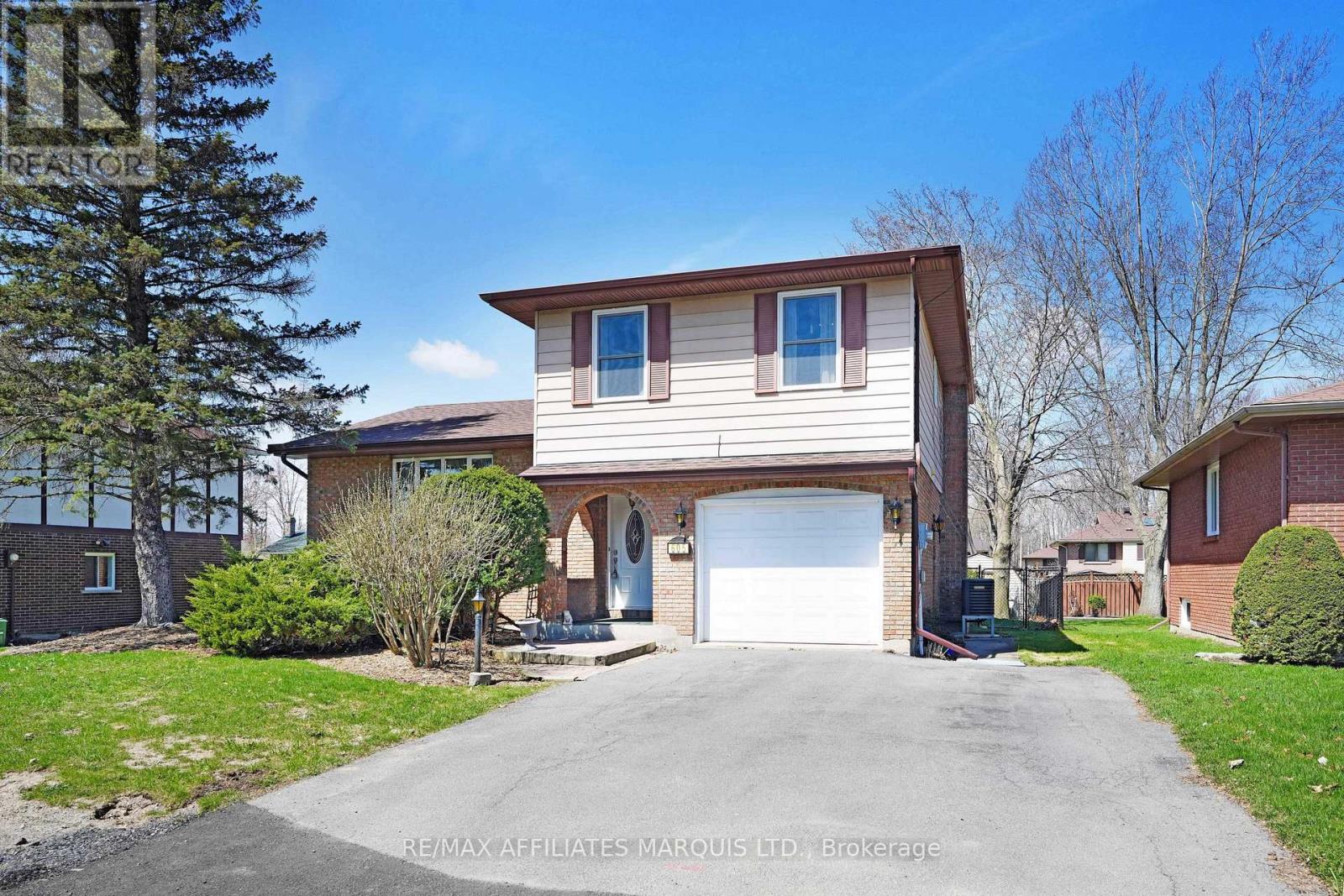 605 Kirkwood Street, Cornwall, Ontario  K6H 5Y9 - Photo 3 - X13042816