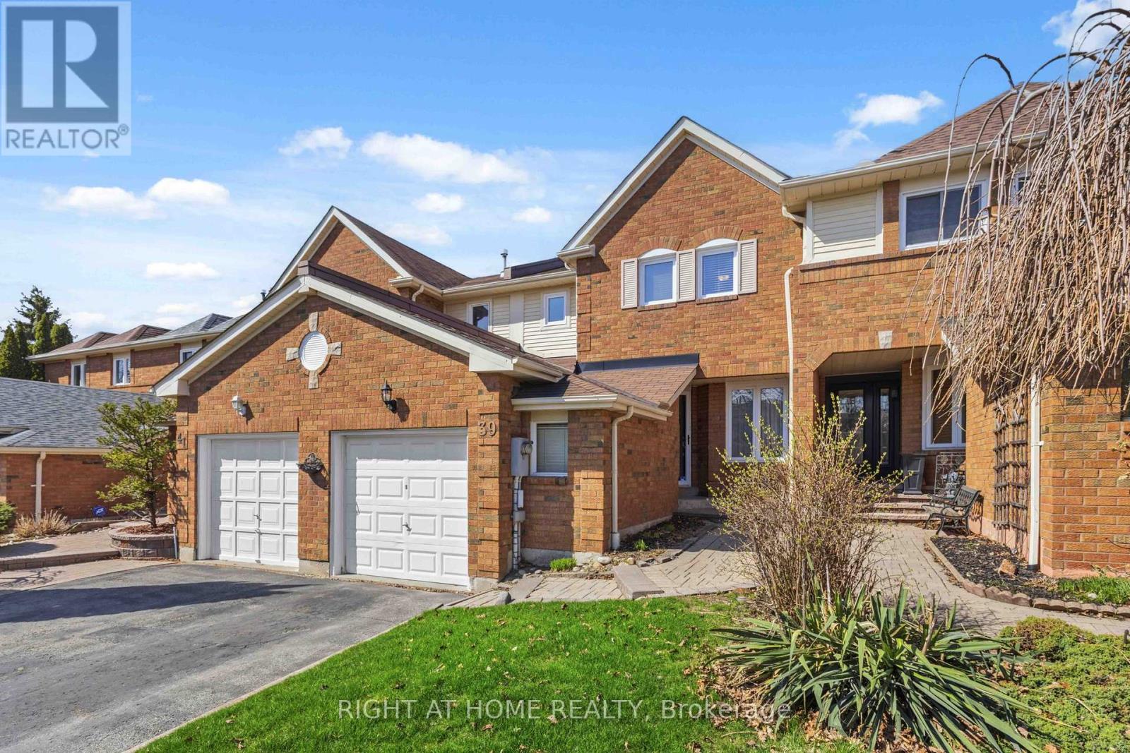 39 DAVIES CRESCENT, Whitby, Ontario