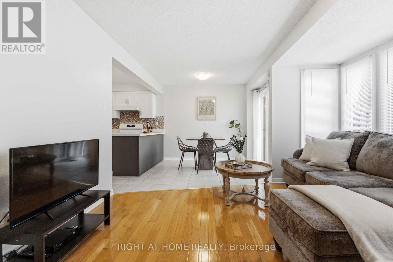 39 Davies Crescent, Whitby, Ontario  L1N 8X4 - Photo 17 - E13042800