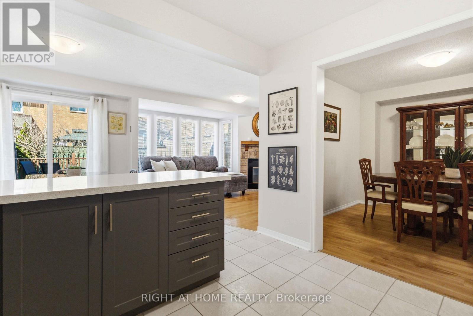 39 Davies Crescent, Whitby, Ontario  L1N 8X4 - Photo 18 - E13042800