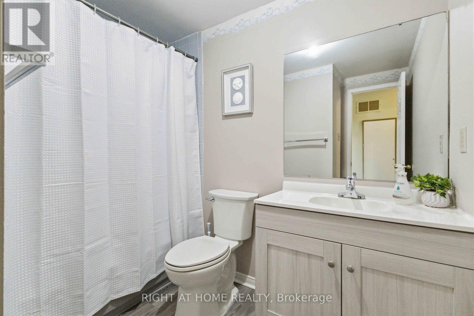 39 Davies Crescent, Whitby, Ontario  L1N 8X4 - Photo 22 - E13042800